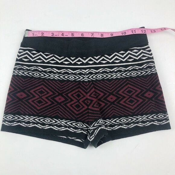 Forever 21 Aztec Patterned High Waist Hot shorts - Picture 2 of 4